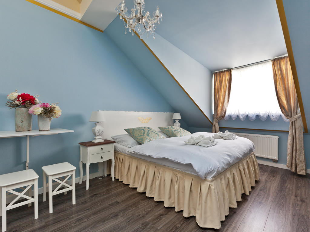 Cathedral Prague Apartments Стая снимка