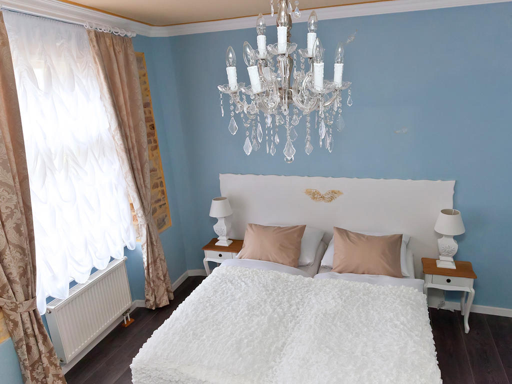Cathedral Prague Apartments Стая снимка